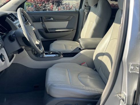 Used 2016 GMC Acadia SLT AWD/4WD image 8