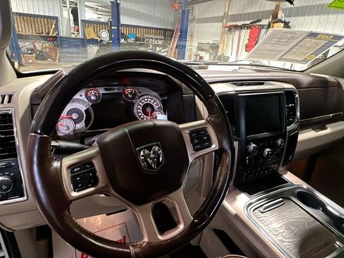 Used 2017 RAM 1500 Laramie Longhorn w/ Convenience Group AWD/4WD image 14