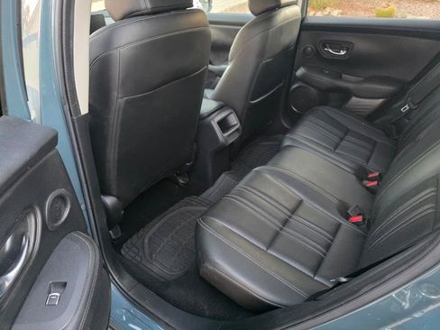 Used 2024 Honda HR-V EX-L image 12