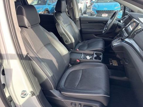 Used 2023 Honda Odyssey Elite image 9