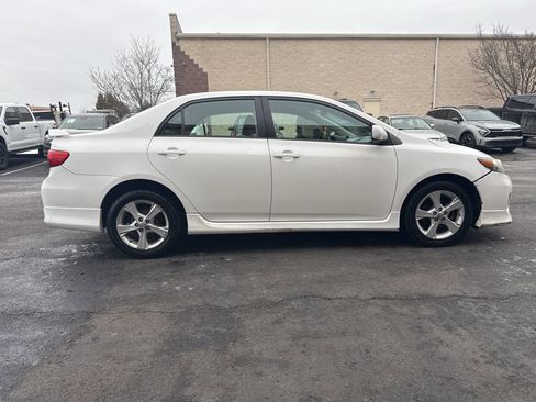 Used 2013 Toyota Corolla S image 9