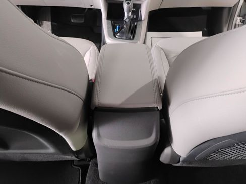 Used 2020 Hyundai Elantra Limited FWD image 70