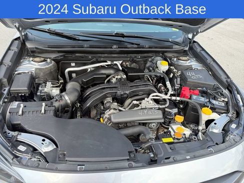 Used 2024 Subaru Outback AWD/4WD image 19