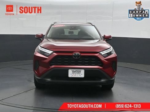 Used 2025 Toyota RAV4 XLE AWD/4WD image 5