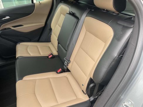 Used 2024 Chevrolet Equinox Premier FWD image 12