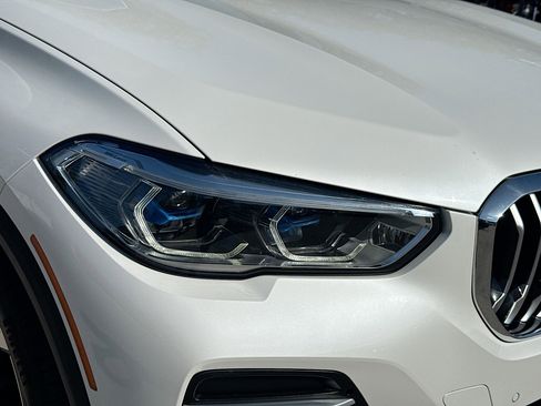 Used 2022 BMW X5 xDrive40i w/ Executive Package AWD/4WD image 36