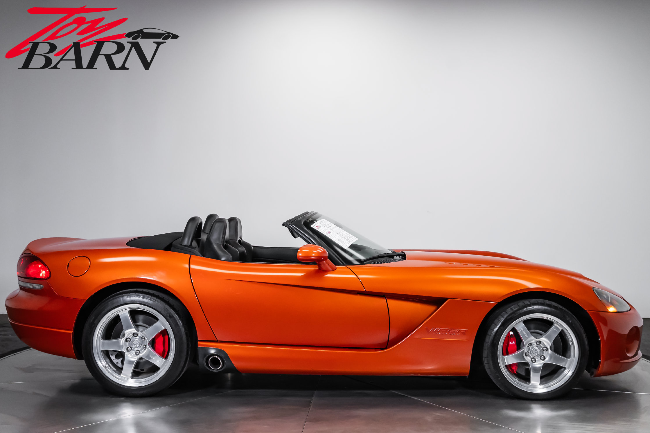 Used 2005 Dodge Viper SRT-10 w/ Copperhead Edition Group RWD image 6