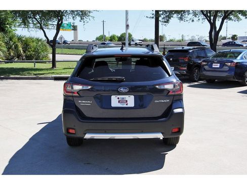 Used 2025 Subaru Outback Limited image 5