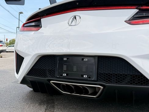 Used 2017 Acura NSX image 21