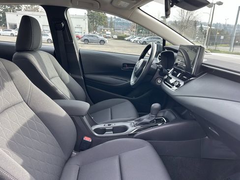 Certified 2025 Toyota Corolla LE image 16