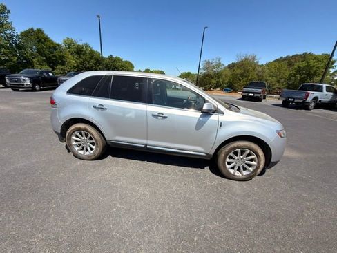 Used 2013 Lincoln MKX AWD image 13