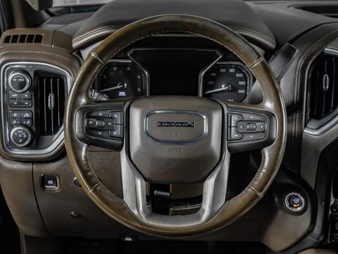 Used 2022 GMC Sierra 2500 Denali w/ Denali Ultimate Package AWD/4WD image 15