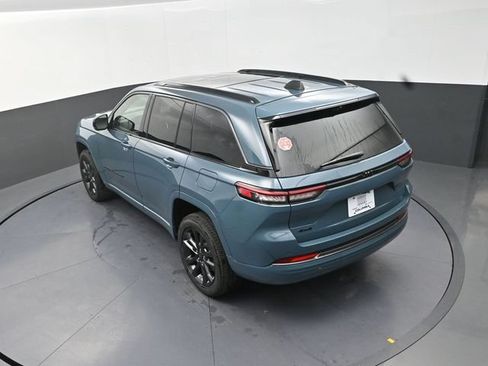 New 2026 Jeep Grand Cherokee Limited AWD/4WD image 15