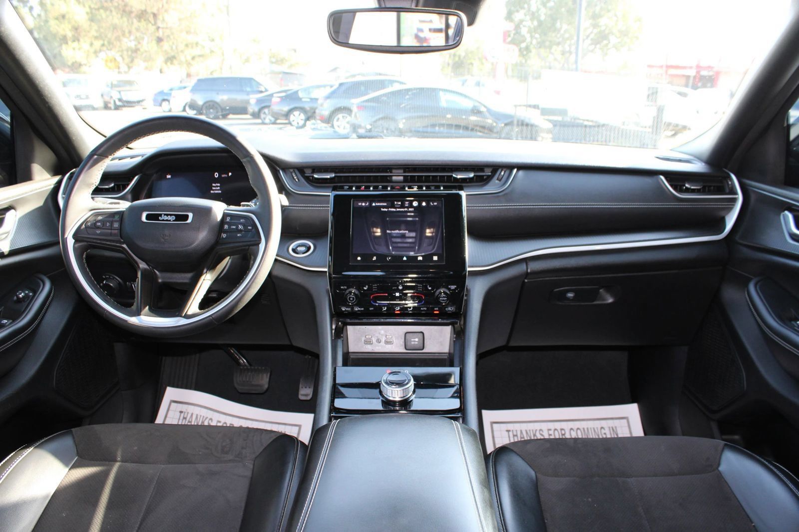 Used 2023 Jeep Grand Cherokee L Laredo RWD image 22