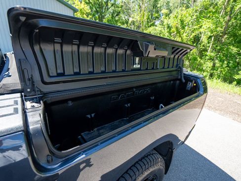 Used 2019 RAM 1500 Express w/ Wheel & Sound Group AWD/4WD image 28