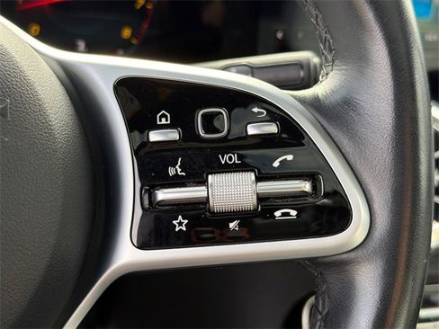 Used 2021 Mercedes-Benz GLB 250 4MATIC image 26