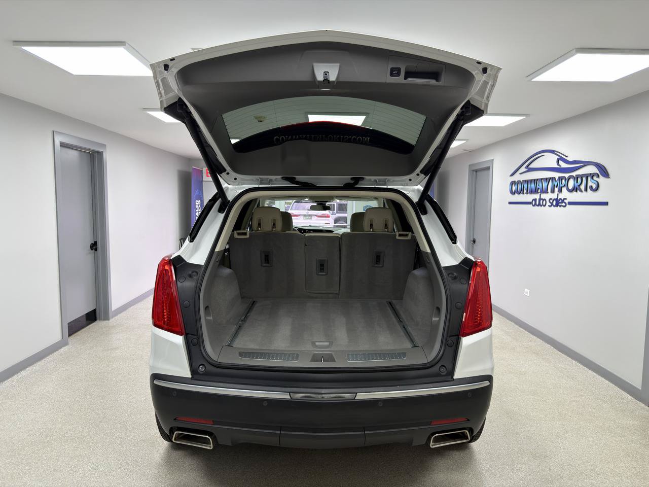 Used 2017 Cadillac XT5 Premium Luxury AWD/4WD image 37