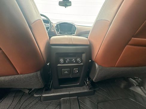 Used 2021 Chevrolet Traverse High Country w/ LPO, Floor Liner Package AWD/4WD image 65