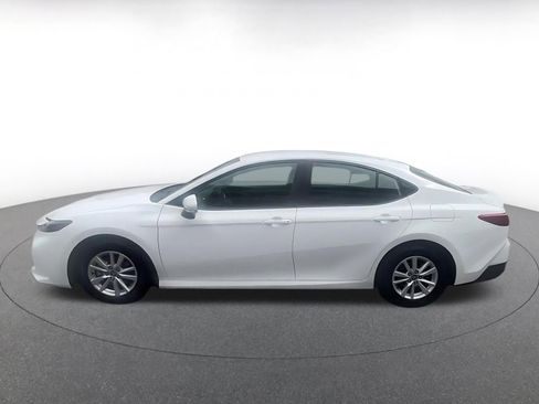 Used 2025 Toyota Camry LE FWD image 7