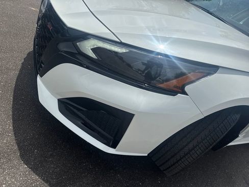 New 2026 Nissan Altima 2.5 SR w/ SR Premium Package FWD image 34