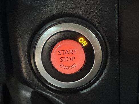 Used 2012 Nissan 370Z Coupe RWD image 23