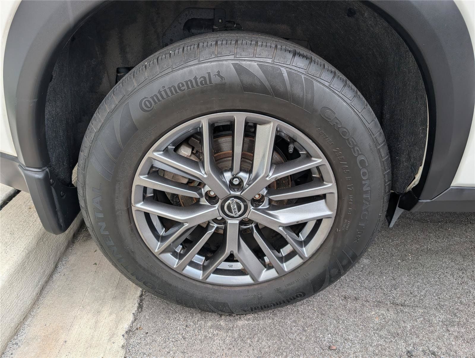Used 2021 Nissan Rogue S AWD/4WD image 9