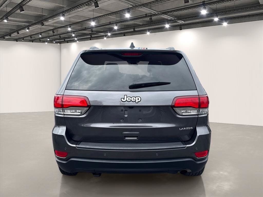Used 2021 Jeep Grand Cherokee Laredo AWD/4WD image 6