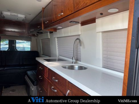 Used 2017 Mercedes-Benz Sprinter 3500 image 25