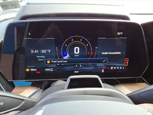 New 2026 Chevrolet Tahoe High Country AWD/4WD image 18