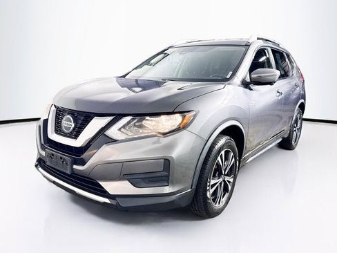 Used 2019 Nissan Rogue SV w/ Sun & Sound Touring Package image 1