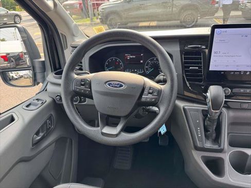Used 2025 Ford Transit 350 XLT AWD/4WD image 17