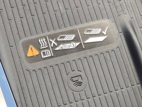 Used 2025 Buick Enclave Sport Touring w/ Power Package image 11