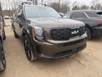 Used 2022 Kia Telluride EX w/ EX Premium Package