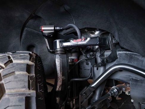 Used 2025 GMC Sierra 3500 AT4 w/ AT4 Premium Plus Package image 14