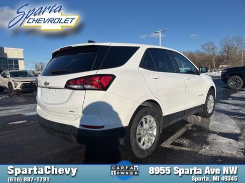 Used 2023 Chevrolet Equinox LS w/ LS Convenience Package image 3