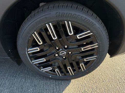 New 2026 Nissan Leaf Platinum+ w/ Cargo Package (Platinum+) image 8