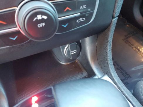 Used 2019 Dodge Charger SXT w/ Blacktop Package image 23