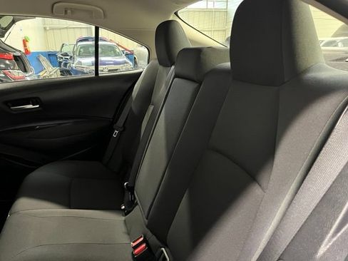 Used 2021 Toyota Corolla LE FWD image 19