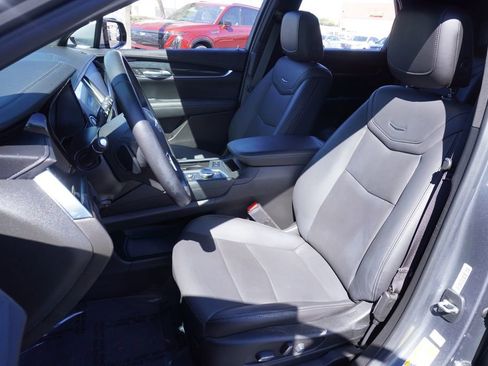 Used 2021 Cadillac XT5 Premium Luxury w/ LPO, Floor Liner Package image 14