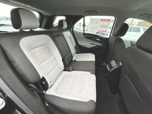 Used 2022 Chevrolet Equinox LS image 25