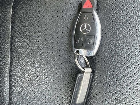 Used 2015 Mercedes-Benz C 300 C 300 4MATIC AWD 4dr Sedan image 34