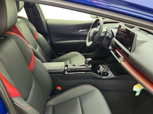 Used 2025 Toyota Prius Plug-In Hybrid image 24