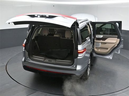 Used 2022 Lincoln Navigator Reserve image 55