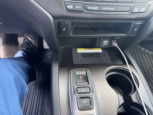 Used 2023 Honda Passport TrailSport image 18