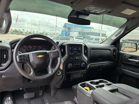 Used 2023 Chevrolet Silverado 1500 Custom AWD/4WD image 22