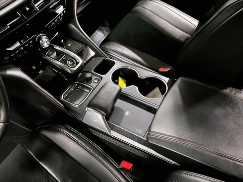 Used 2022 Acura MDX A-Spec image 16