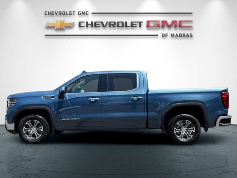Used 2024 GMC Sierra 1500 SLT image 6