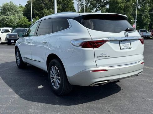 Used 2024 Buick Enclave Essence FWD image 6