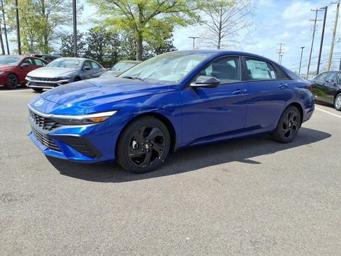 New 2026 Hyundai Elantra Sport image 14