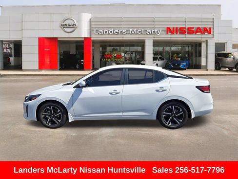Used 2025 Nissan Sentra SV w/ All-Weather Package FWD image 8